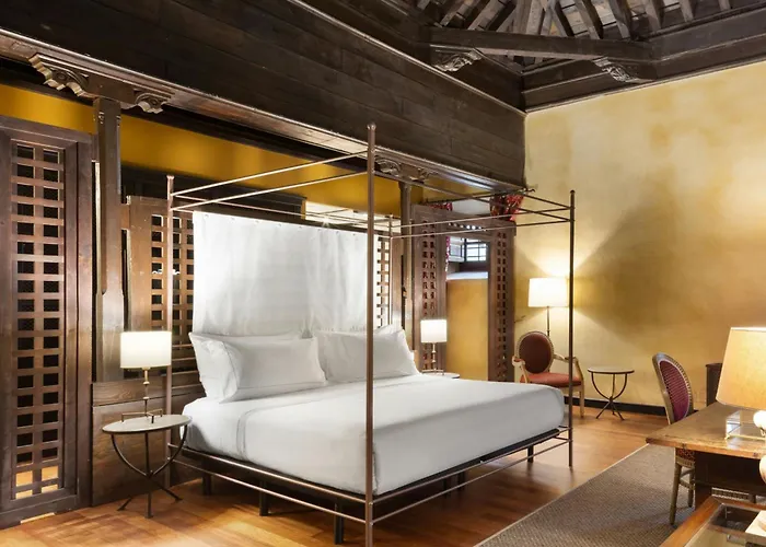 Hotel Palacio de Santa Paula, Autograph Collection