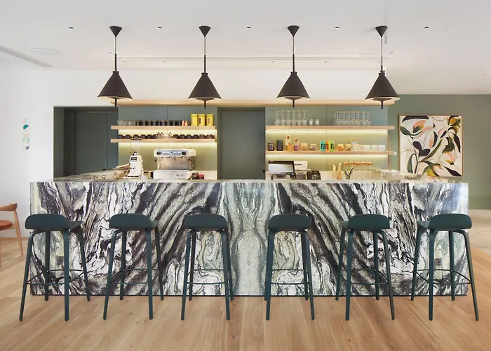 Inhabit Queen'S Gardens, A Member Of Design Hotels
