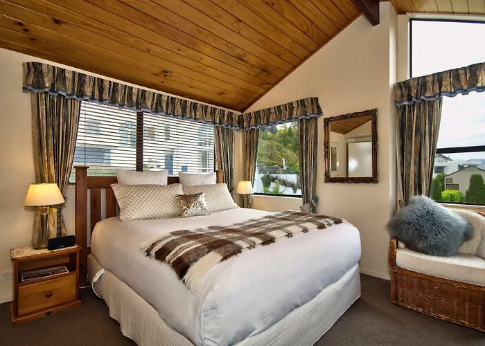 Balmoral Lodge