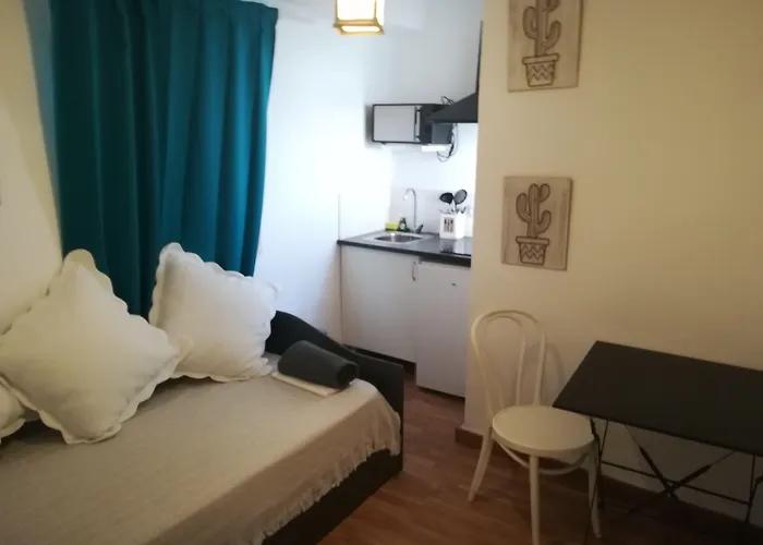  Hostal The Monkey Room
