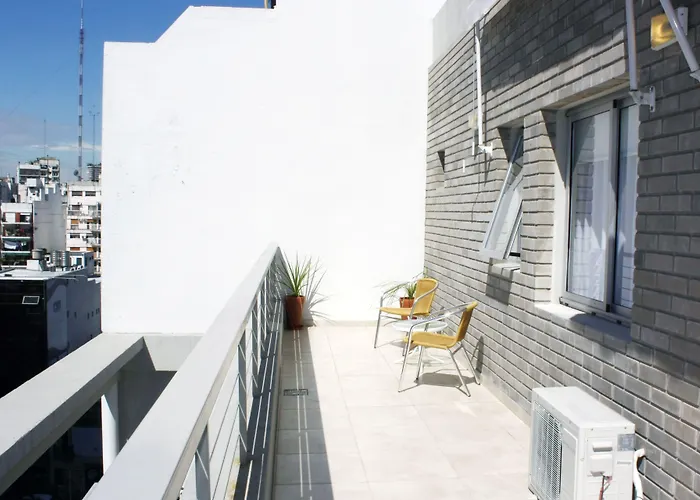Hotel cerca del colegio: Arenales Suites