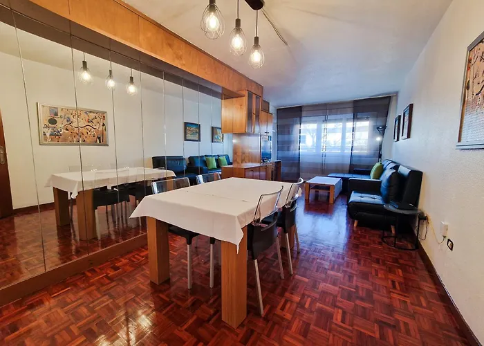 Apartamentos Meson del Barro - Alojamientos Pamplona