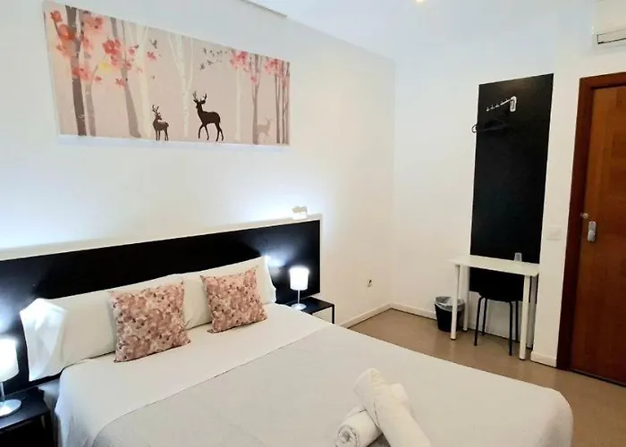 Ayz Javier Cabrini - Auto Check-In Property