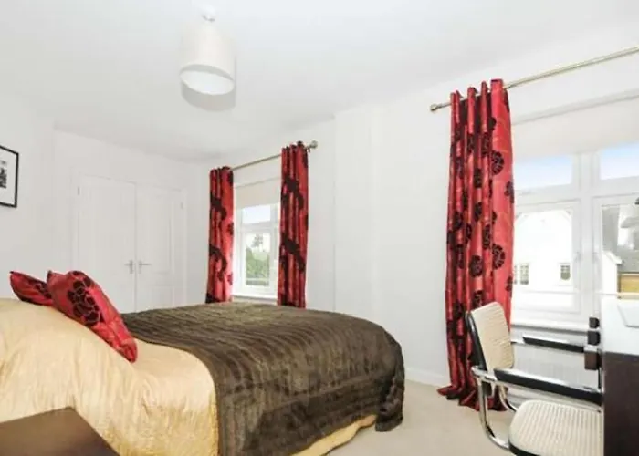 Oxford City In Jericho Spacious Modern Free Parking, Walk To Bus, Rail And University