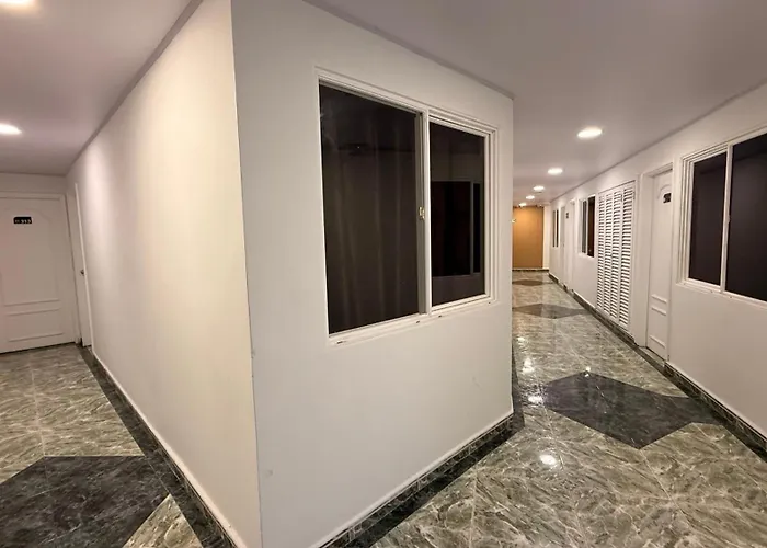 Holiday Sai Hotel