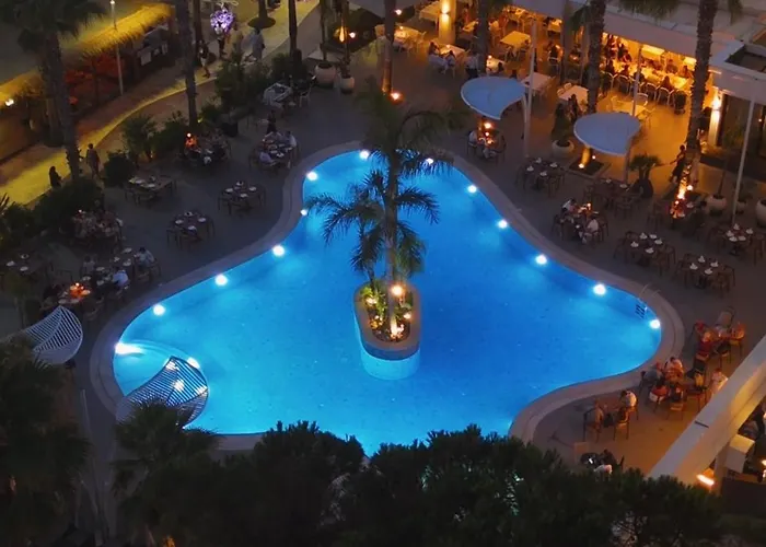 Hoteles con Jacuzzi Klajdi Resort & Spa