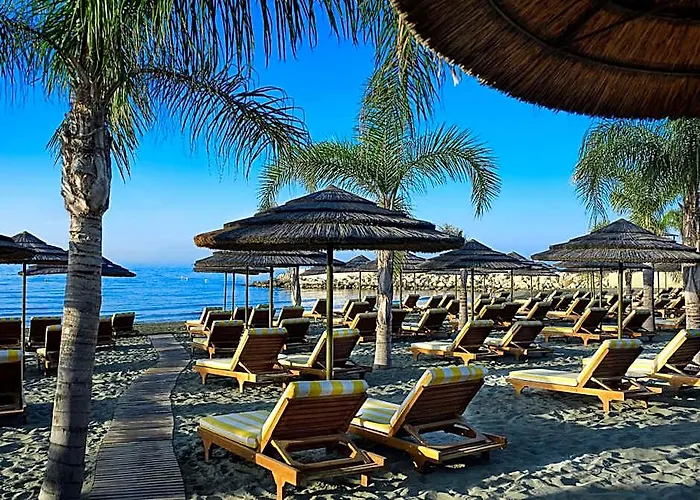 Four Seasons Hotel
