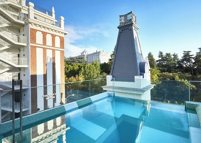 Social Hub Madrid 4 Star