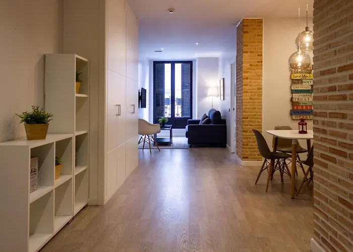 Alquiler de vacaciones: Arenal Suites Puerta del Sol