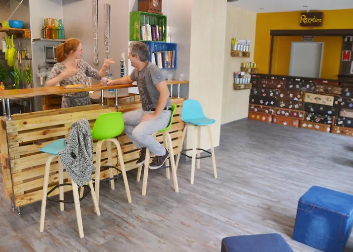 Do Step Inn Central - Self-Service-