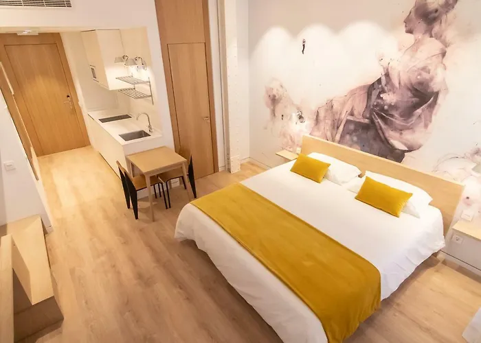 Plaza Mayor Suites&s