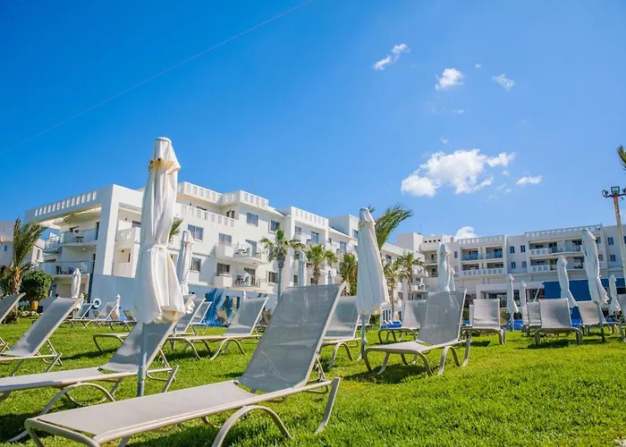 Blue Lagoon Kosher Hotel