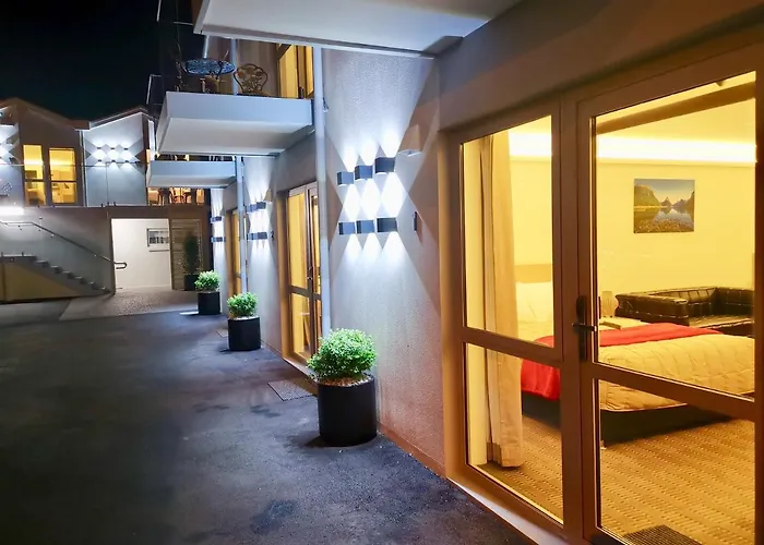 V Motel